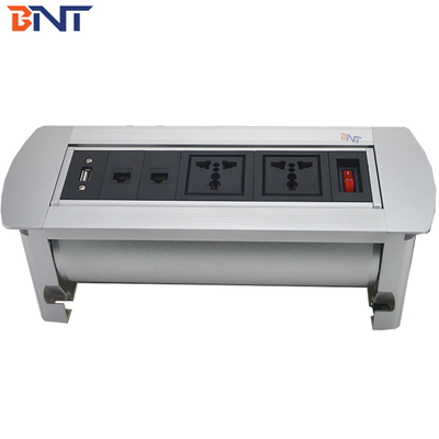 met automatische stopcontact voor het conferentiesysteem MK6320