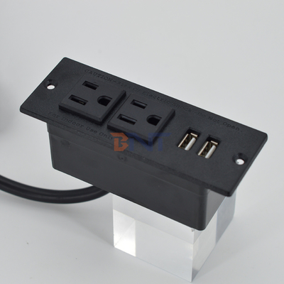 Ingebouwde stroomstrook US standaard Desk Montageable Power socket 2 Outlets & 2 USB Type A socket voor Kastensofa