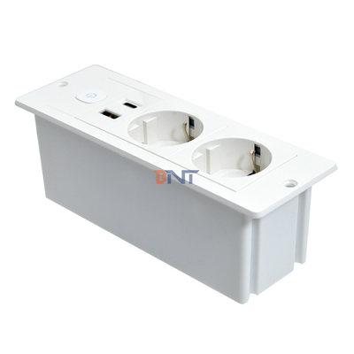 OEM/ODM ABS EU-standaard 5V 2.1A Power USB A+C oplaadstuk ingebouwd bureau/bank hotel/bar/vergaderingsruimte stopcontact