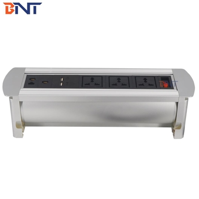 met drie universele stroom automatische flip-up stopcontact gebruikt in hoge-tier kantoorkamer MK1135