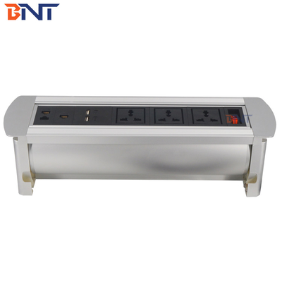 met drie universele stroom automatische flip-up stopcontact gebruikt in hoge-tier kantoorkamer MK1135