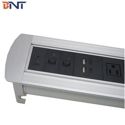 dubbele US power verborgen desktop stopcontact gebruikt in vergaderruimte MK8221US