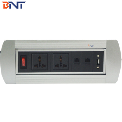 met automatische stopcontact voor het conferentiesysteem MK6320