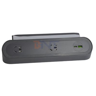 3 Panel Desktop Multifunctionele stroomuitlaat met 8AC elektrisch stopcontact en dubbele USB A + C oplaadcontact