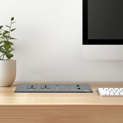 Desktop Ingebouwde Multifunctionele Stopcontact Universele Stekker Opties met Dubbele USB-A Poorten IP44 Niveau