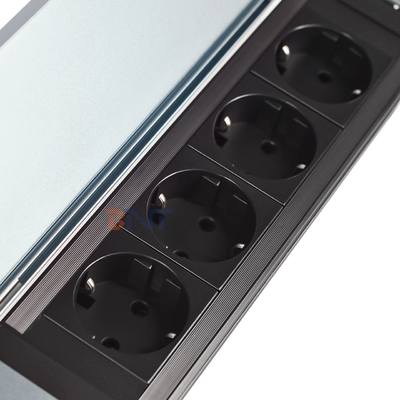 Ingebouwde flip cover Design Desktop Socket Power met 4 EU AC-afspraken