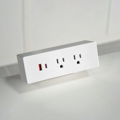 Multifunctioneel 2 AC-afvoerpunten USB A+C US Power Fast Charge Desktop Clamp Socket Power Strip