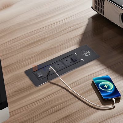 UK Standaard Custom AC Stopcontact Bureau Ingebouwde Elektrische Klapcontactdoos met 2 Uitgangen 1 USB & 1 Type C & 1 Draadloze Oplader